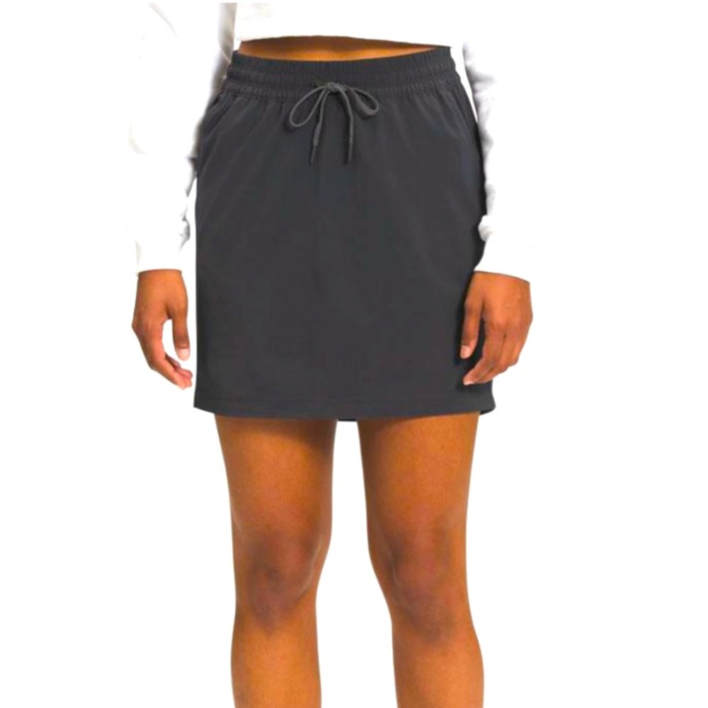 The North Face Gray Woman’s Skirt Size Medium Elastic Waist With Drawstring
